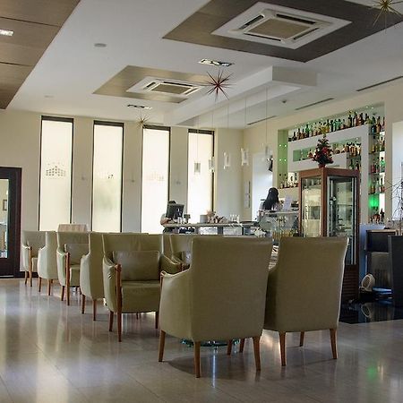 City Hotel Podgorica Eksteriør bilde