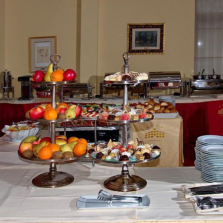 City Hotel Podgorica Eksteriør bilde