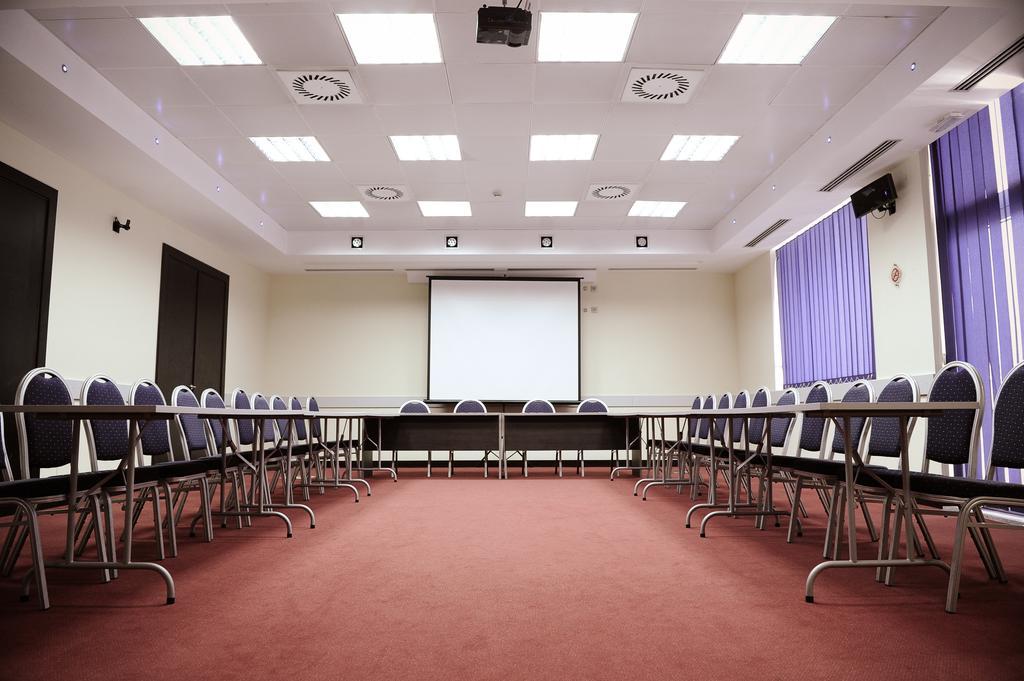 City Hotel Podgorica Eksteriør bilde