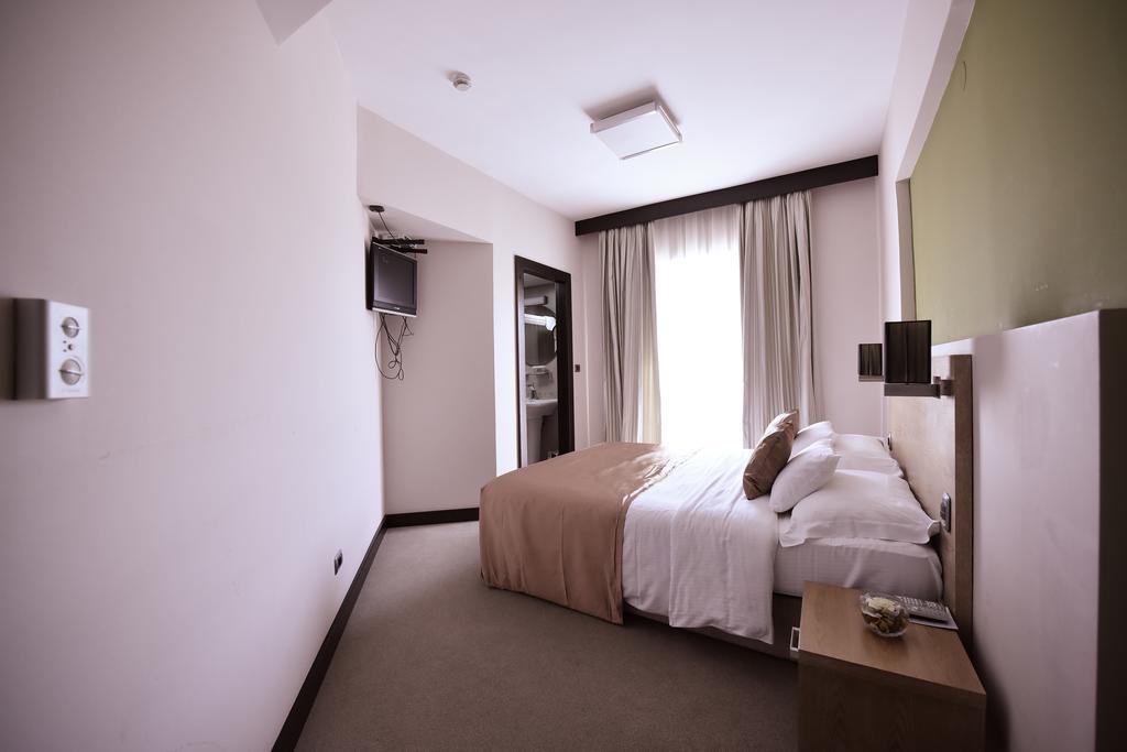 City Hotel Podgorica Rom bilde