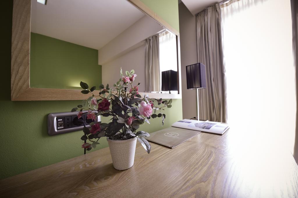 City Hotel Podgorica Rom bilde