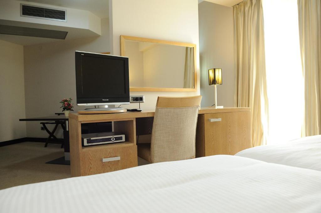 City Hotel Podgorica Rom bilde