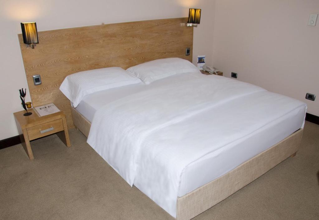 City Hotel Podgorica Rom bilde