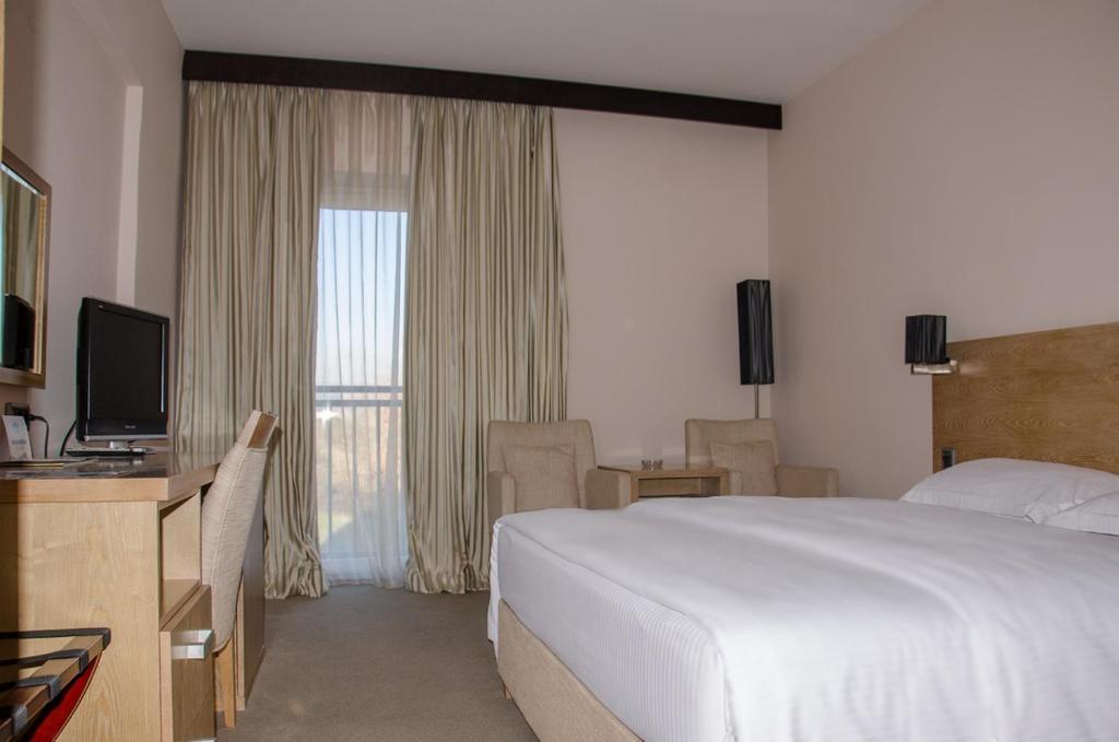 City Hotel Podgorica Rom bilde