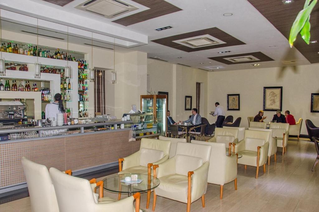 City Hotel Podgorica Eksteriør bilde