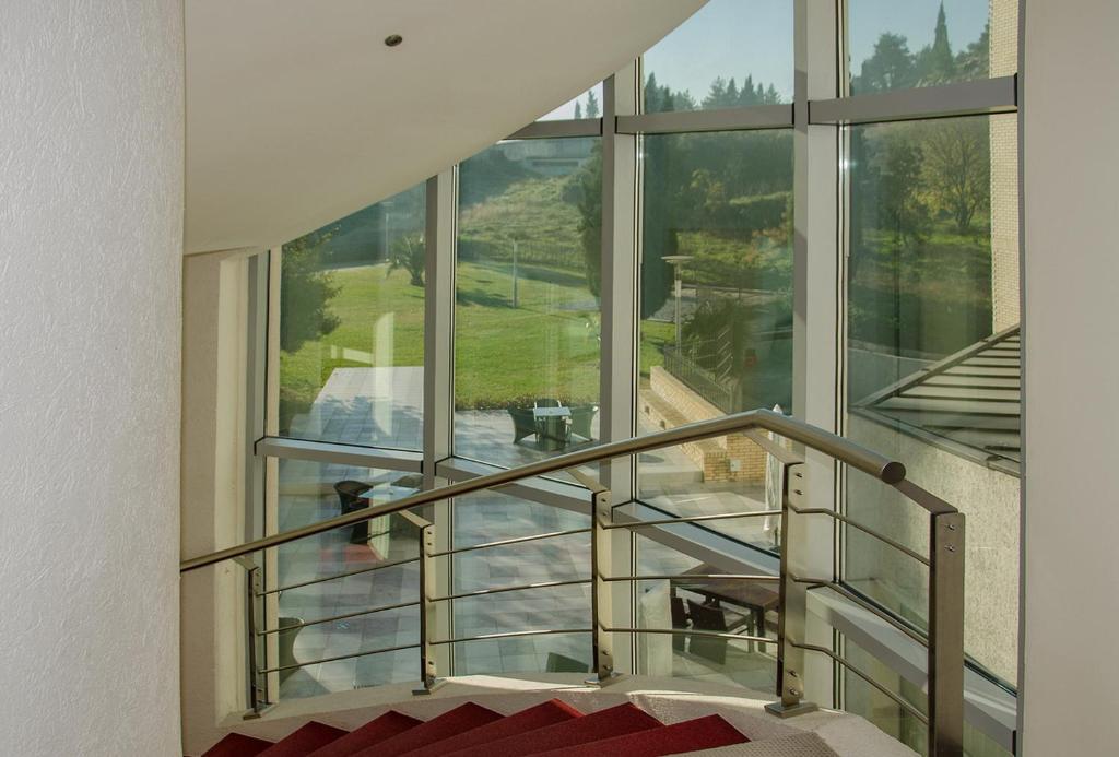 City Hotel Podgorica Eksteriør bilde